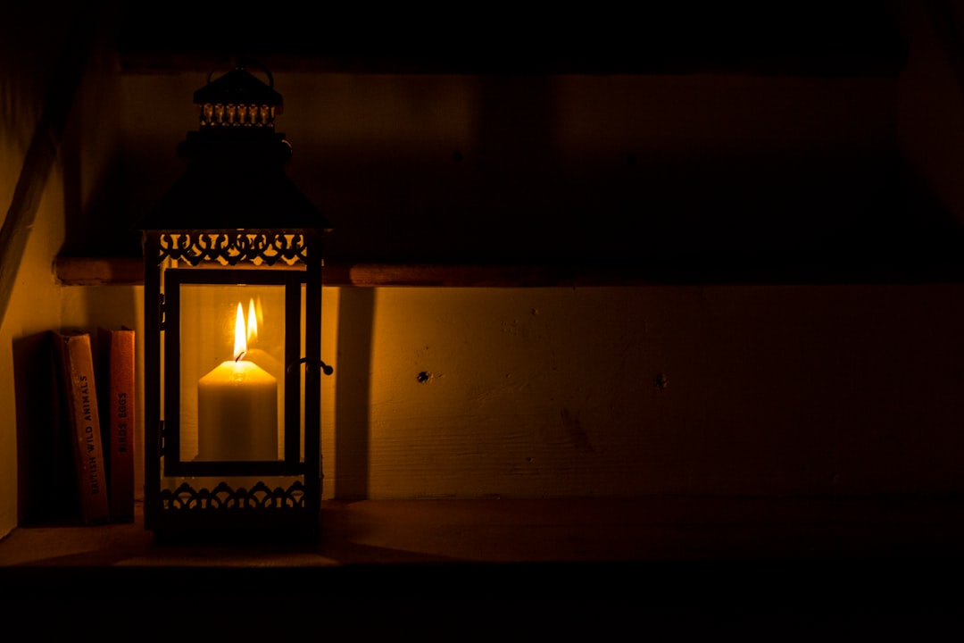 🌙 “When Light Fades: Hafez and the Midnight of Separation”